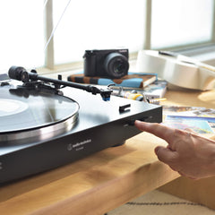 Fully Automatic Wireless Turntable and Speaker Bundle AT-LP3XBT-BDL3X